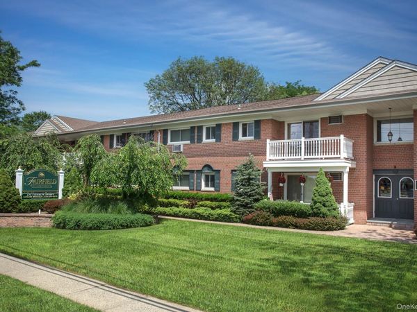 675 Conklin Street , Unit 11A, Farmingdale, NY 11735