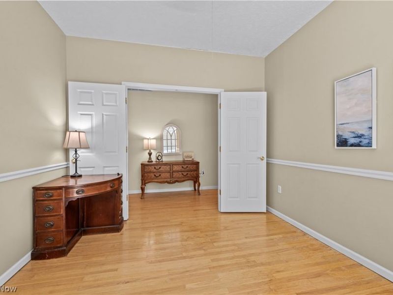 1936 Pembrooke Lane, Avon, OH 44011 Photo 12