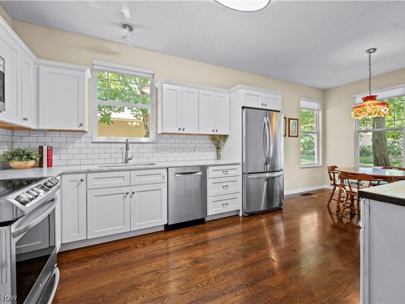 1936 Pembrooke Lane, Avon, OH 44011 Photo 16