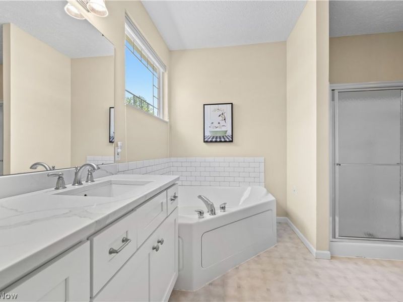 1936 Pembrooke Lane, Avon, OH 44011 Photo 24