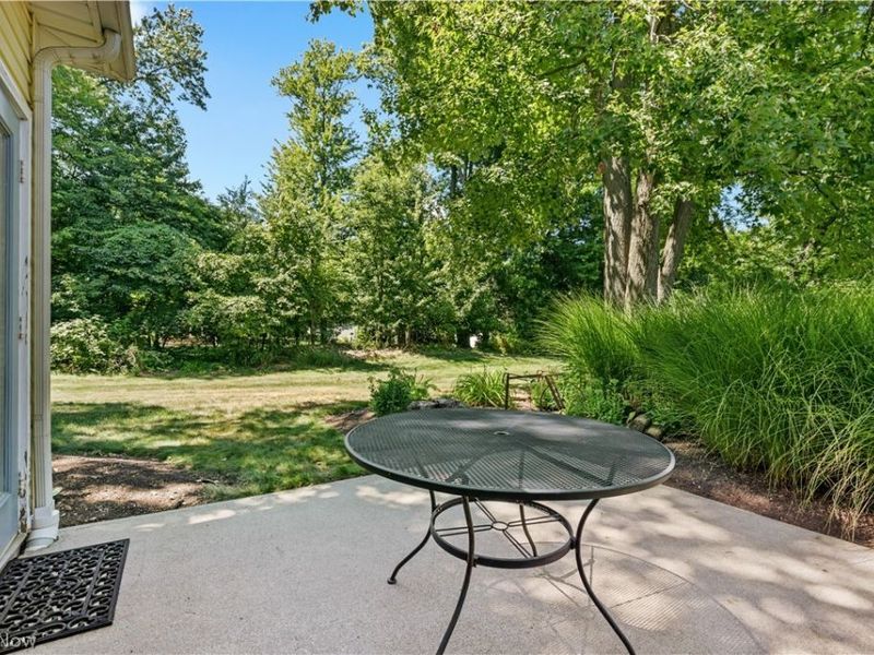 1936 Pembrooke Lane, Avon, OH 44011 Photo 34