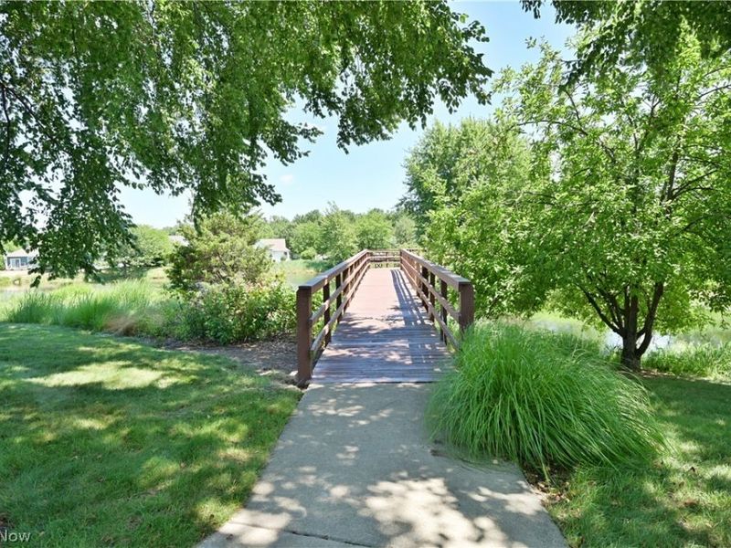 1936 Pembrooke Lane, Avon, OH 44011 Photo 37