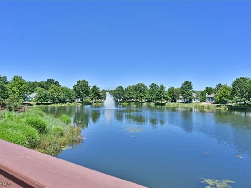 1936 Pembrooke Lane, Avon, OH 44011 Photo 5