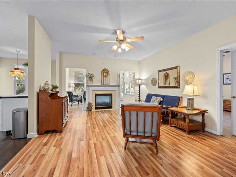 1936 Pembrooke Lane, Avon, OH 44011 Photo 7