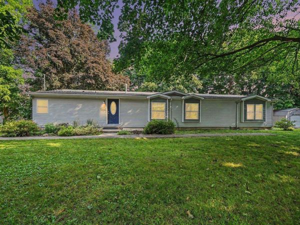 634 E Elkhart Street, Bristol, IN 46507