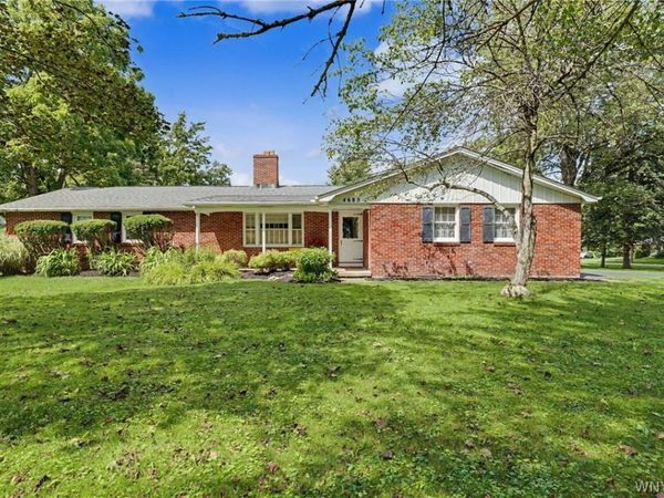 4685 Sawmill Road, Clarence, NY 14031