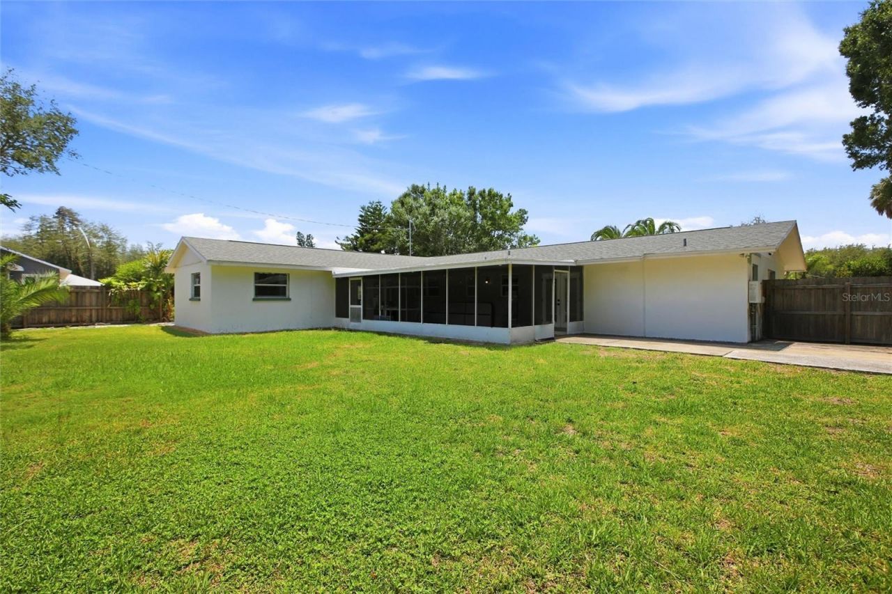 706 18th Avenue Drive W, Palmetto, FL 34221 Photo