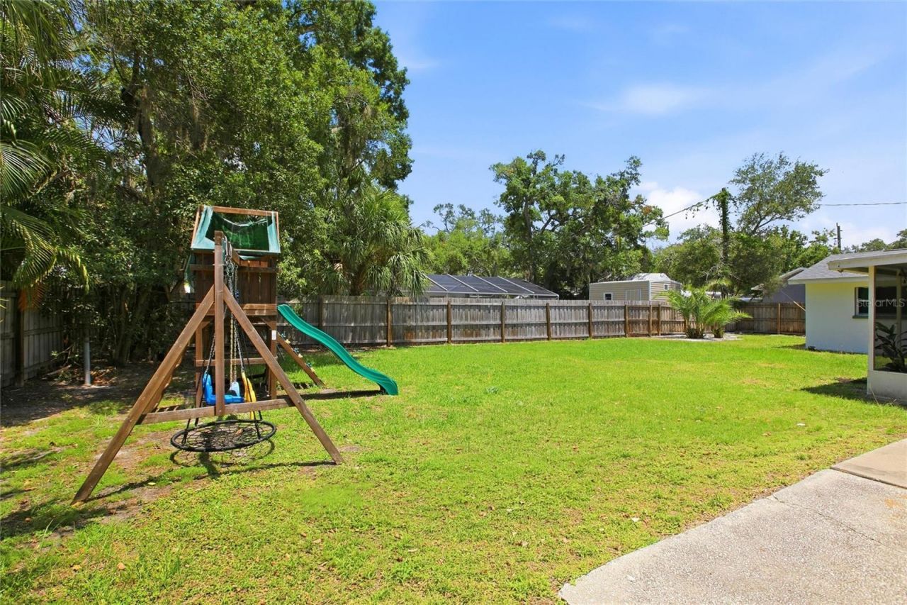 706 18th Avenue Drive W, Palmetto, FL 34221 Photo