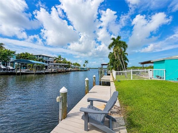 2623 2nd ST , MATLACHA, FL 33993