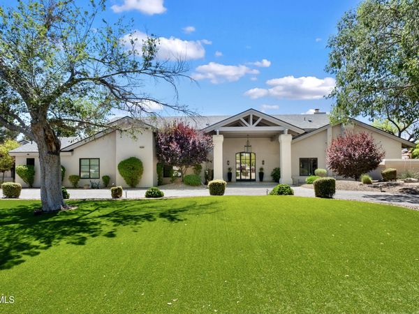 7281 E ROYAL PALM Road, Scottsdale, AZ 85258