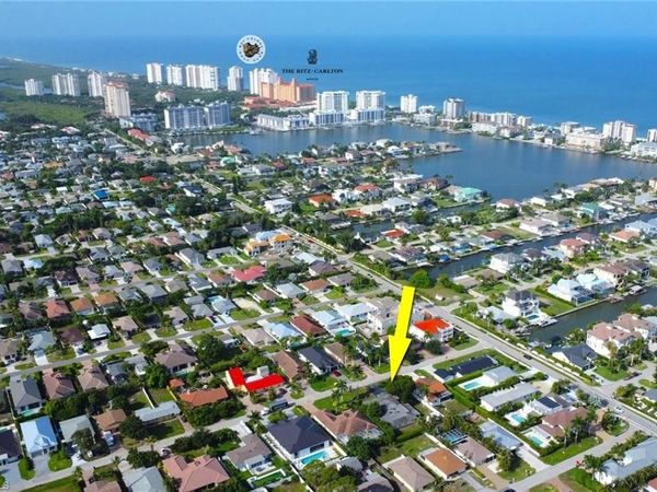 517 100th AVE N, NAPLES, FL 34108
