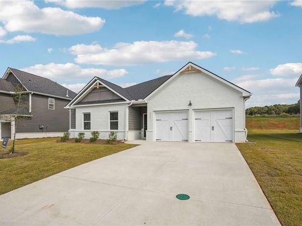 140 Orwell Drive , Social Circle, GA 30025