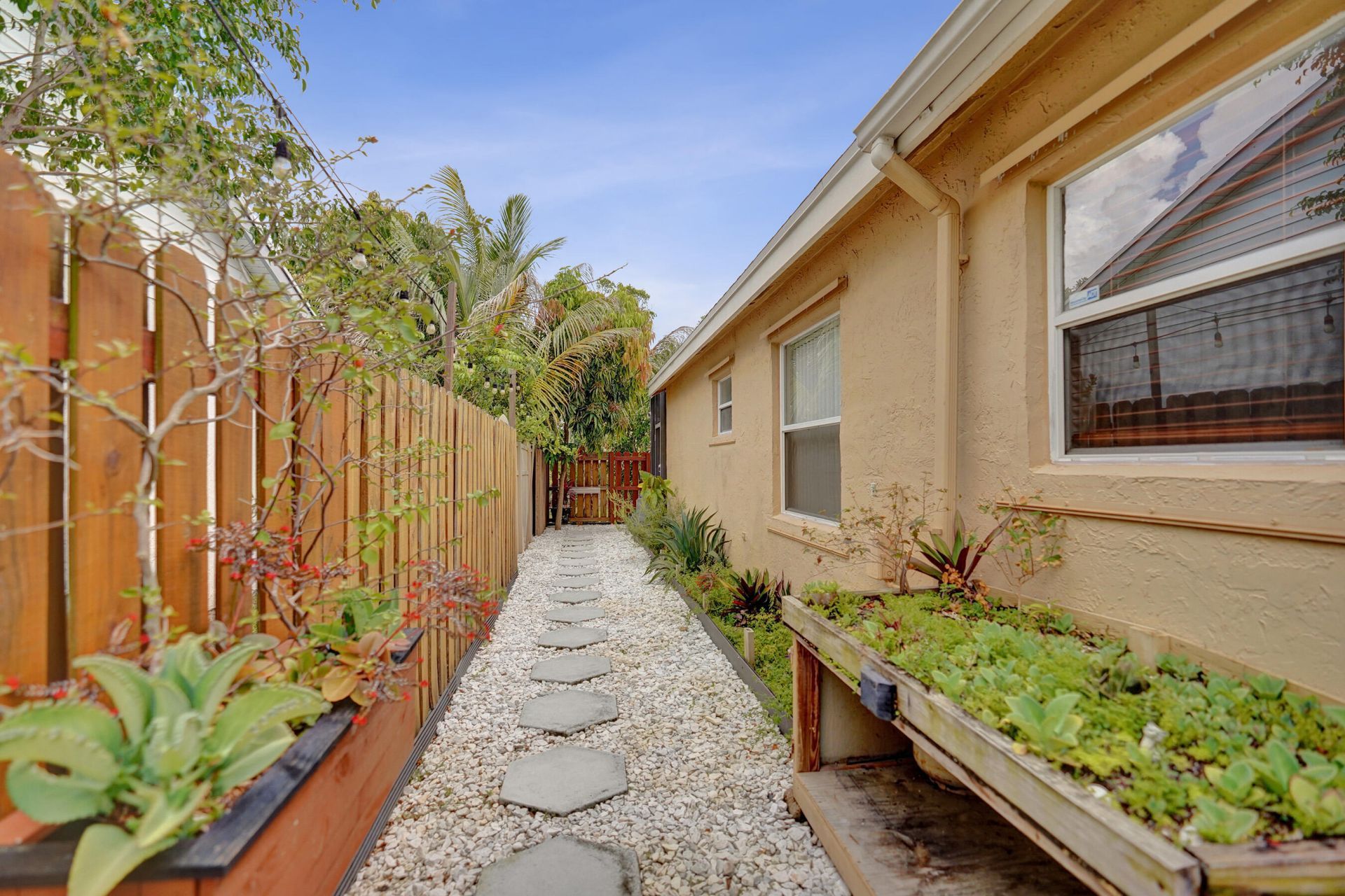 6817 Barnwell Drive, Boynton Beach, FL 33437 Photo