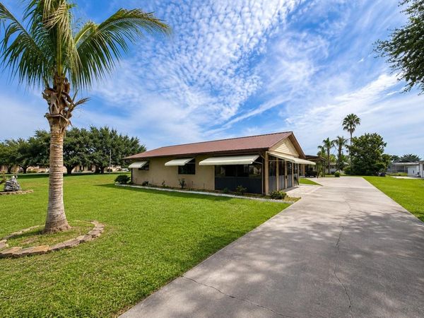 1095 CHOBEE Loop, Okeechobee, FL 34974