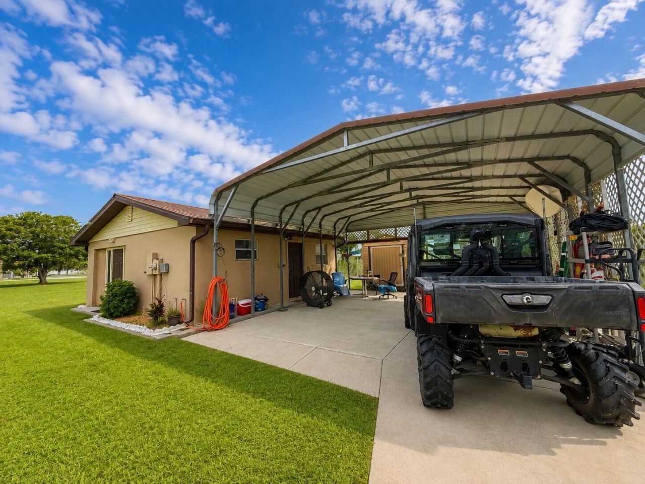 1095 Chobee Loop, Okeechobee, FL 34974 Photo
