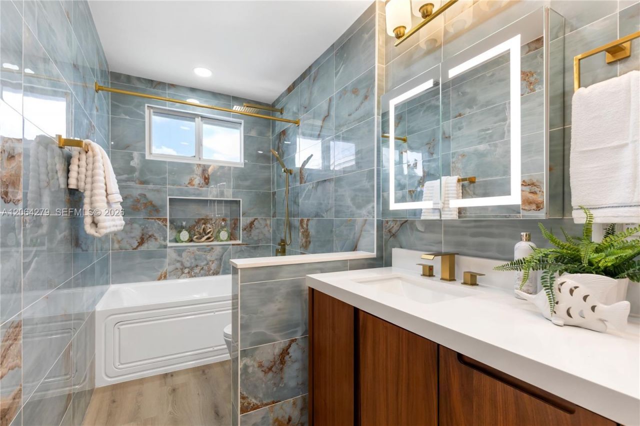 13620 Via Flora , Unit C, Delray Beach, FL 33484 Photo