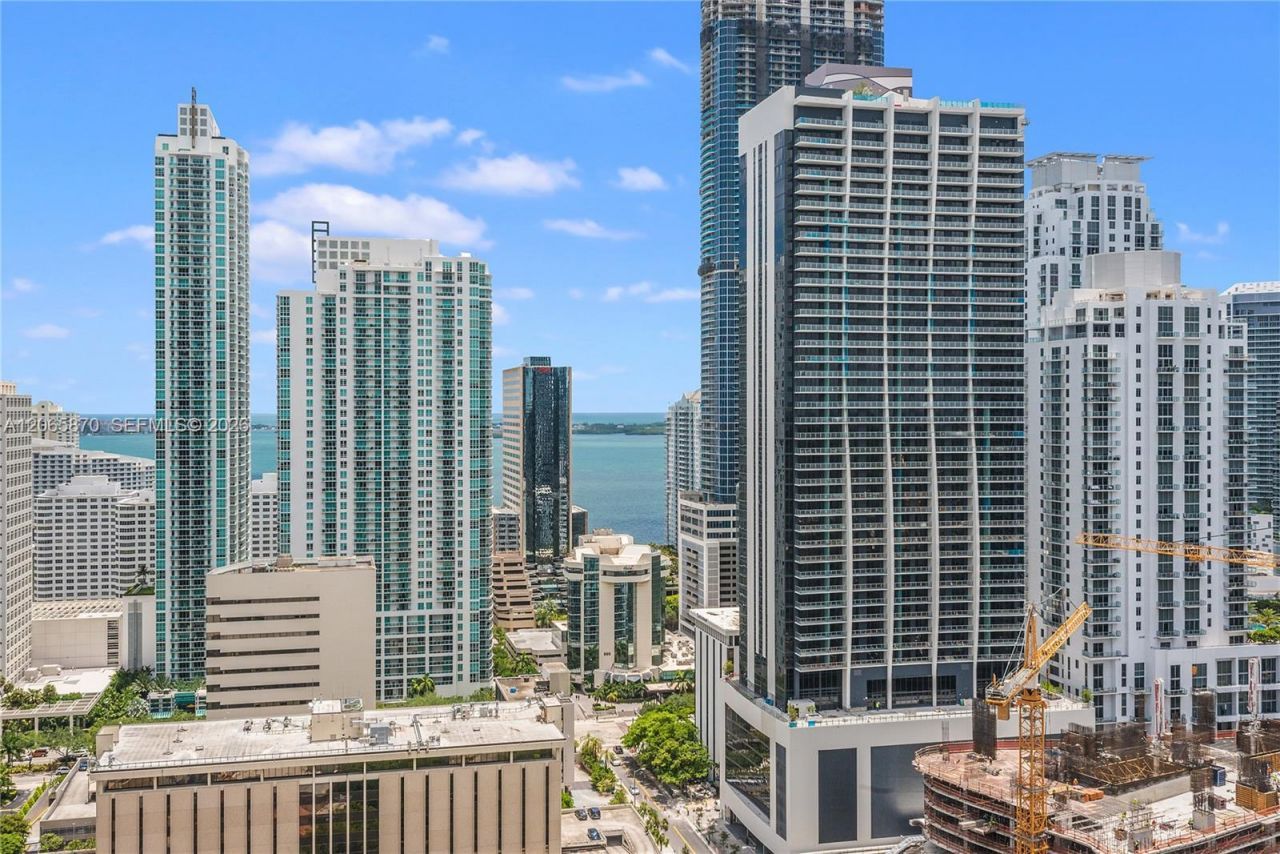 55 SW 9 St , Unit 2805, Miami, FL 33129 Photo