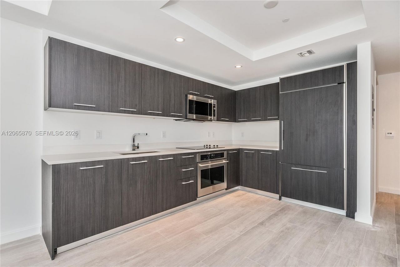 55 SW 9 St , Unit 2805, Miami, FL 33129 Photo