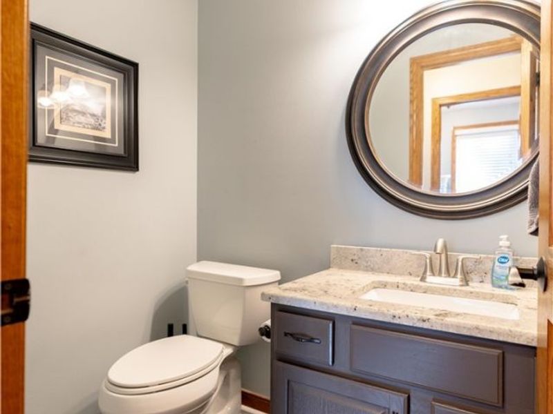 8238 N Casswell Circle NW, North Canton, OH 44720 Photo 15