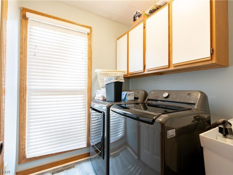 8238 N Casswell Circle NW, North Canton, OH 44720 Photo 16