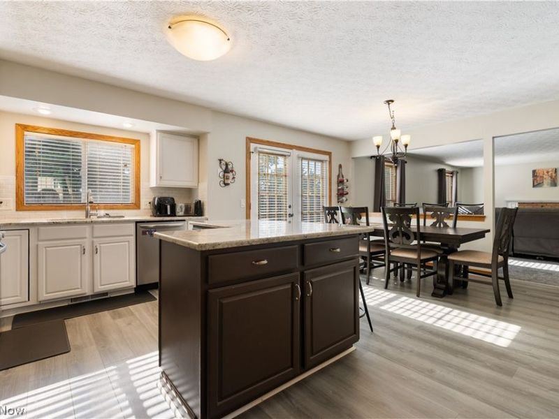 8238 N Casswell Circle NW, North Canton, OH 44720 Photo 7