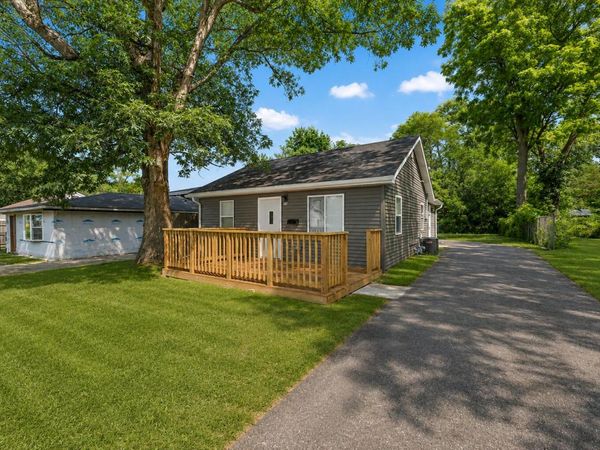 19 E 36th Place , Hobart, IN 46342