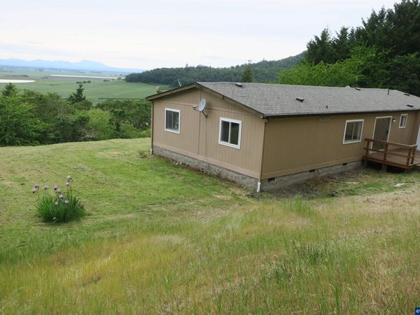 36298 Blueberry Dr, Lebanon, OR 97355