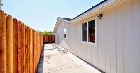 968 Pinewood Drive, Sparks, NV 89434 Photo