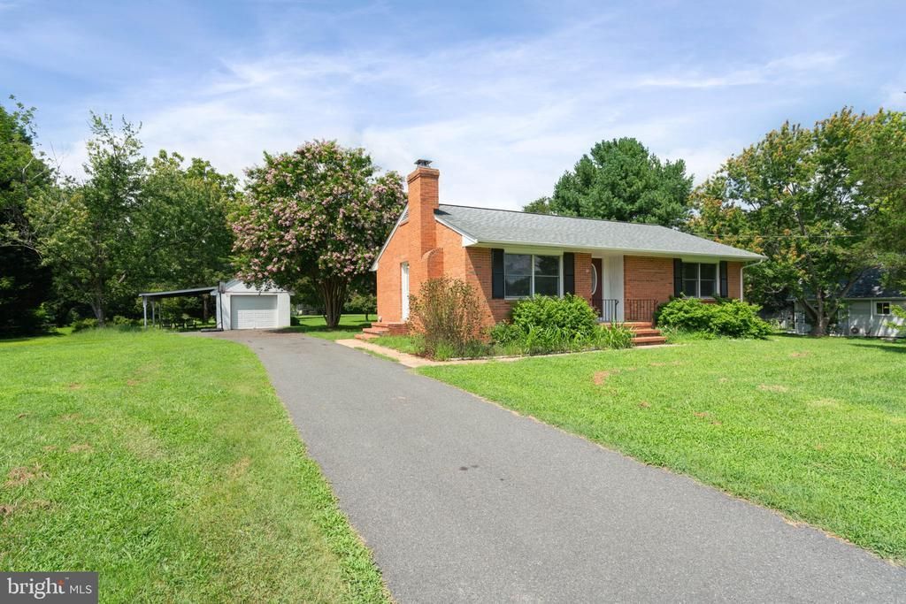 28 Manse Road, Fredericksburg, VA 22406 Main Photo