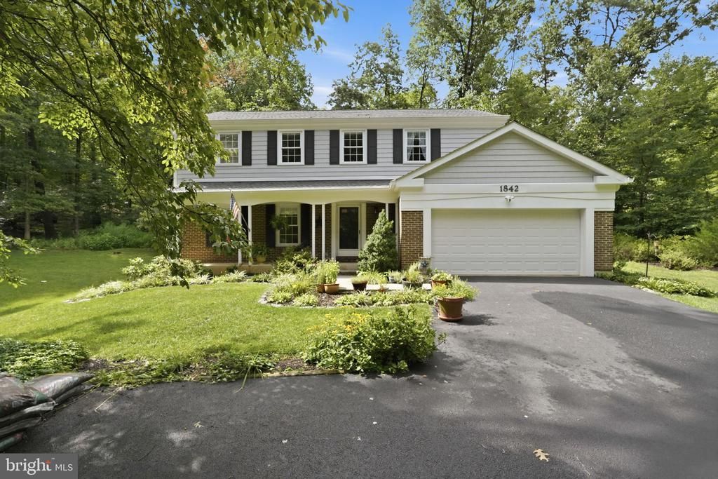 1842 Post Oak Trail, Reston, VA 20191 Main Photo