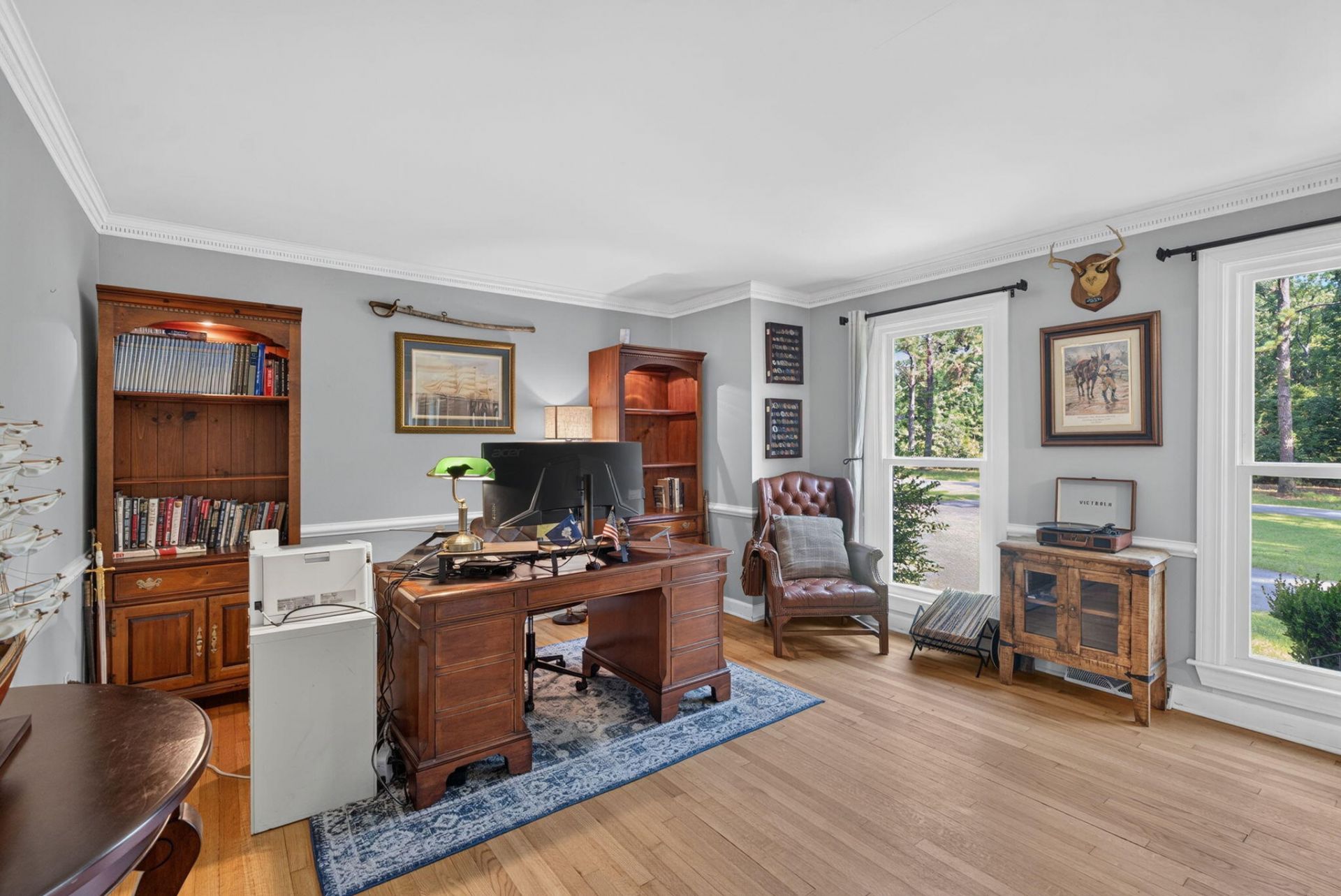 407 Huntington Road Photo 11