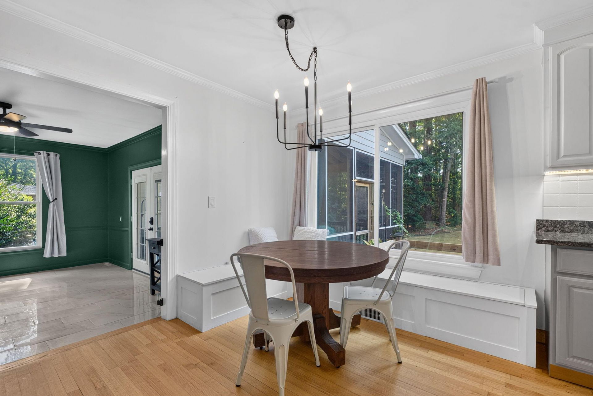407 Huntington Road Photo 23