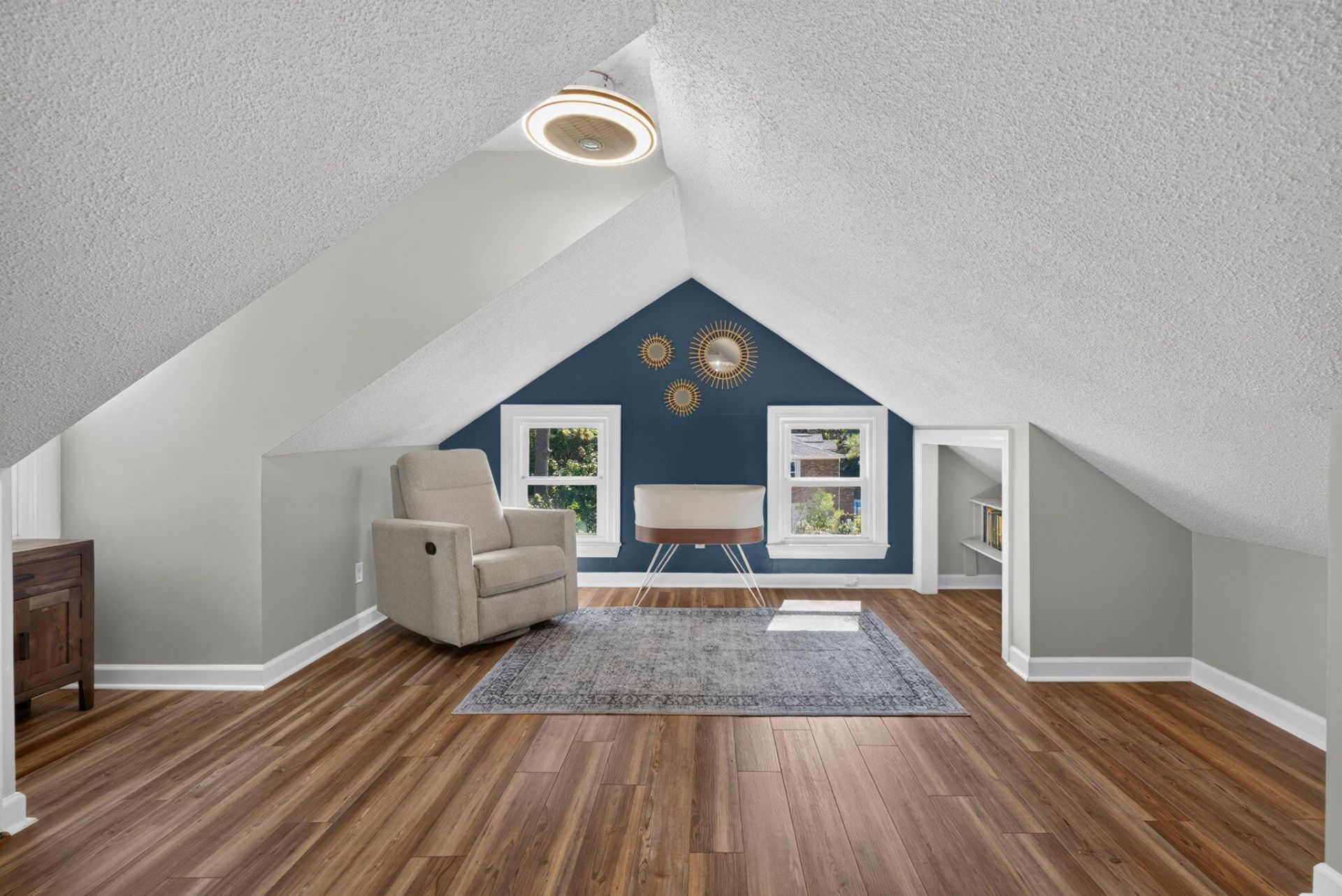 407 Huntington Road Photo 35