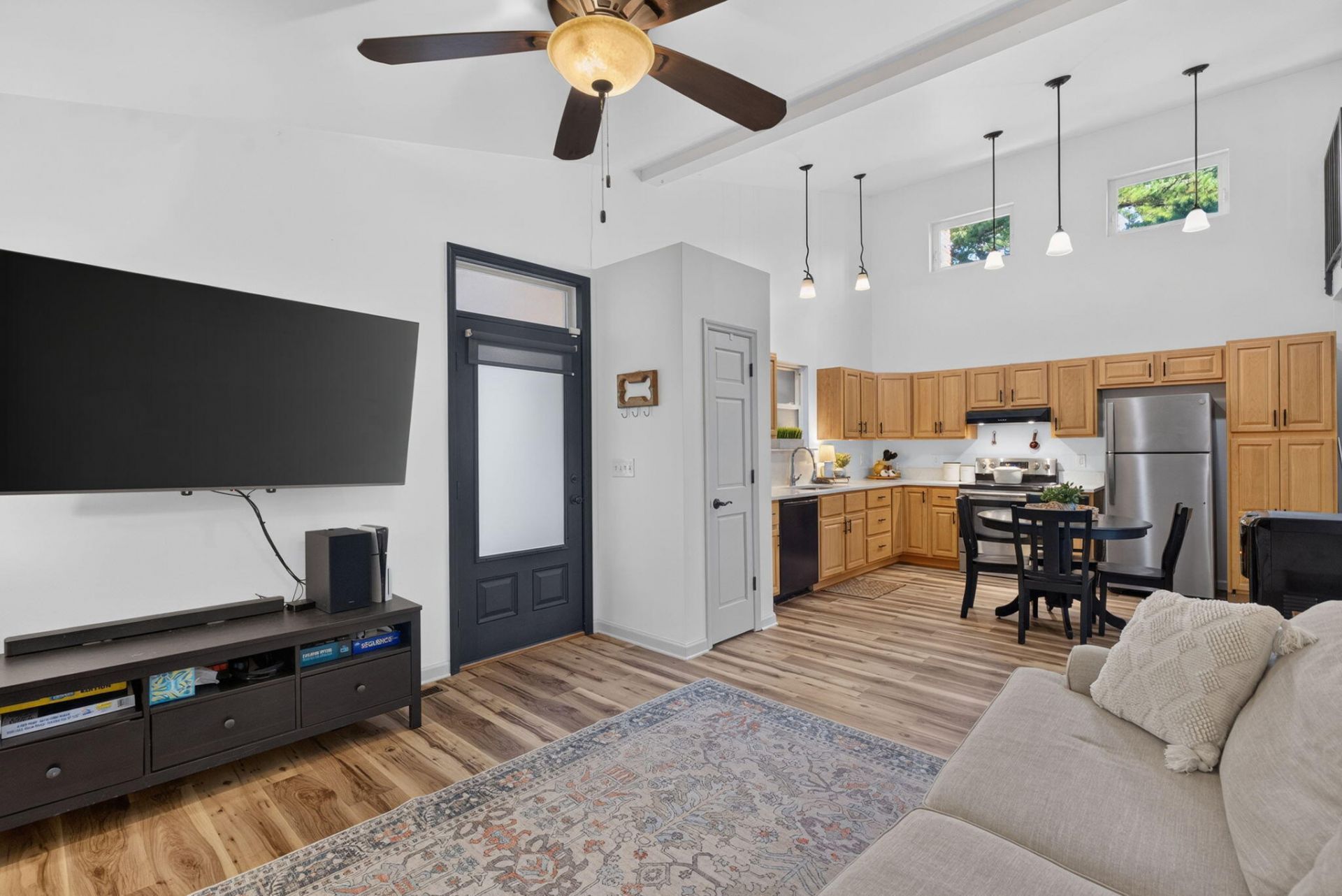 407 Huntington Road Photo 41