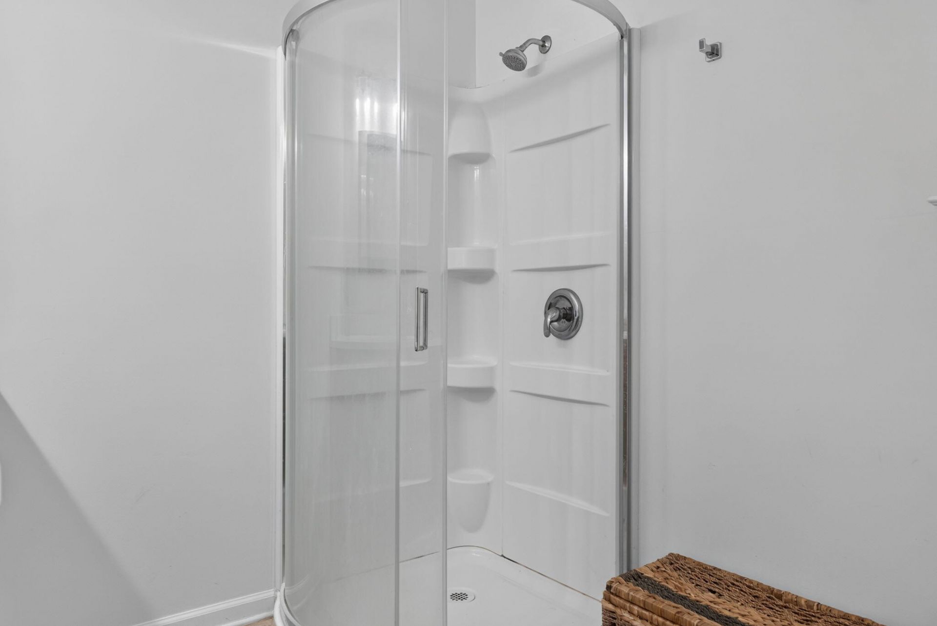 407 Huntington Road Photo 48