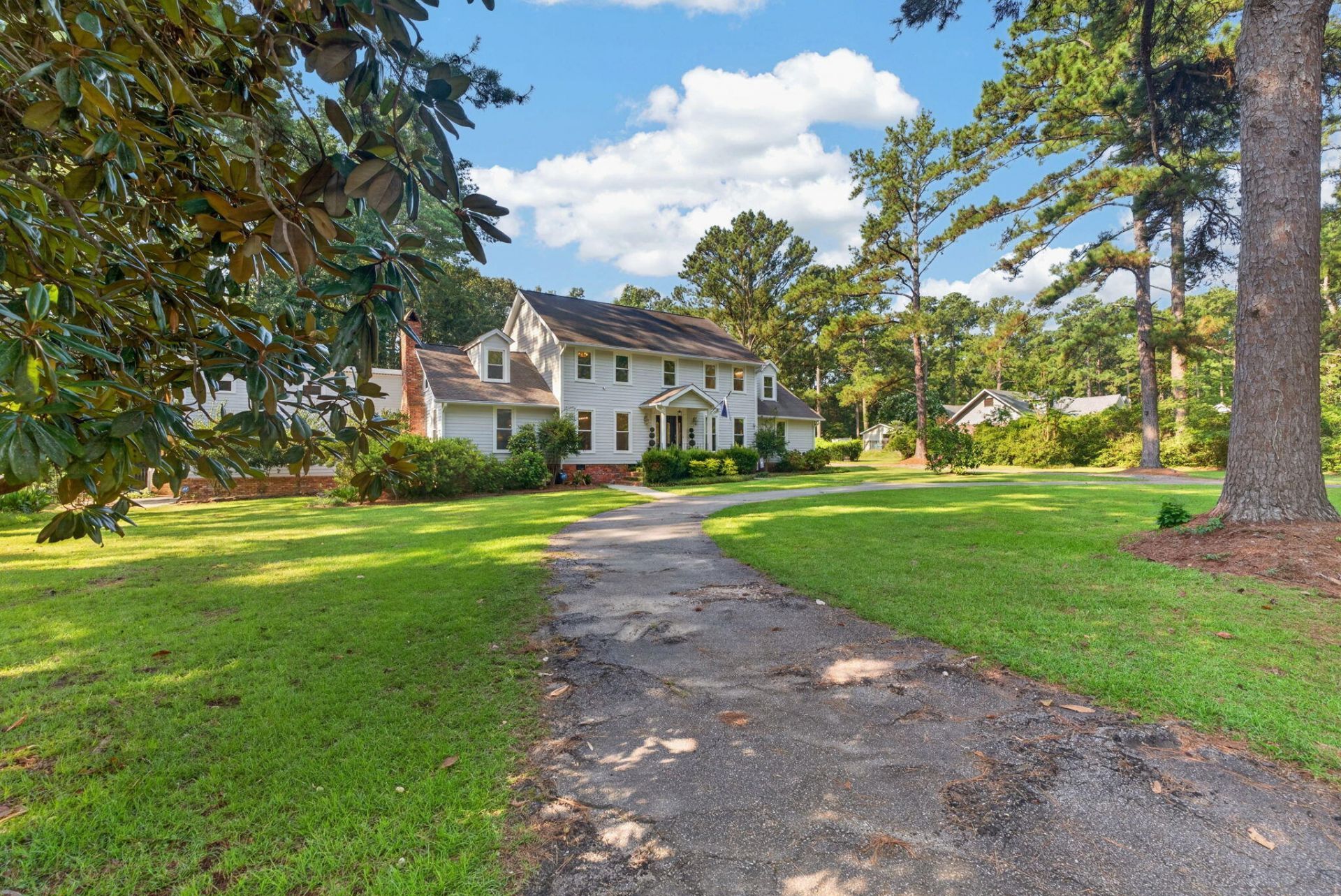 407 Huntington Road Photo 61