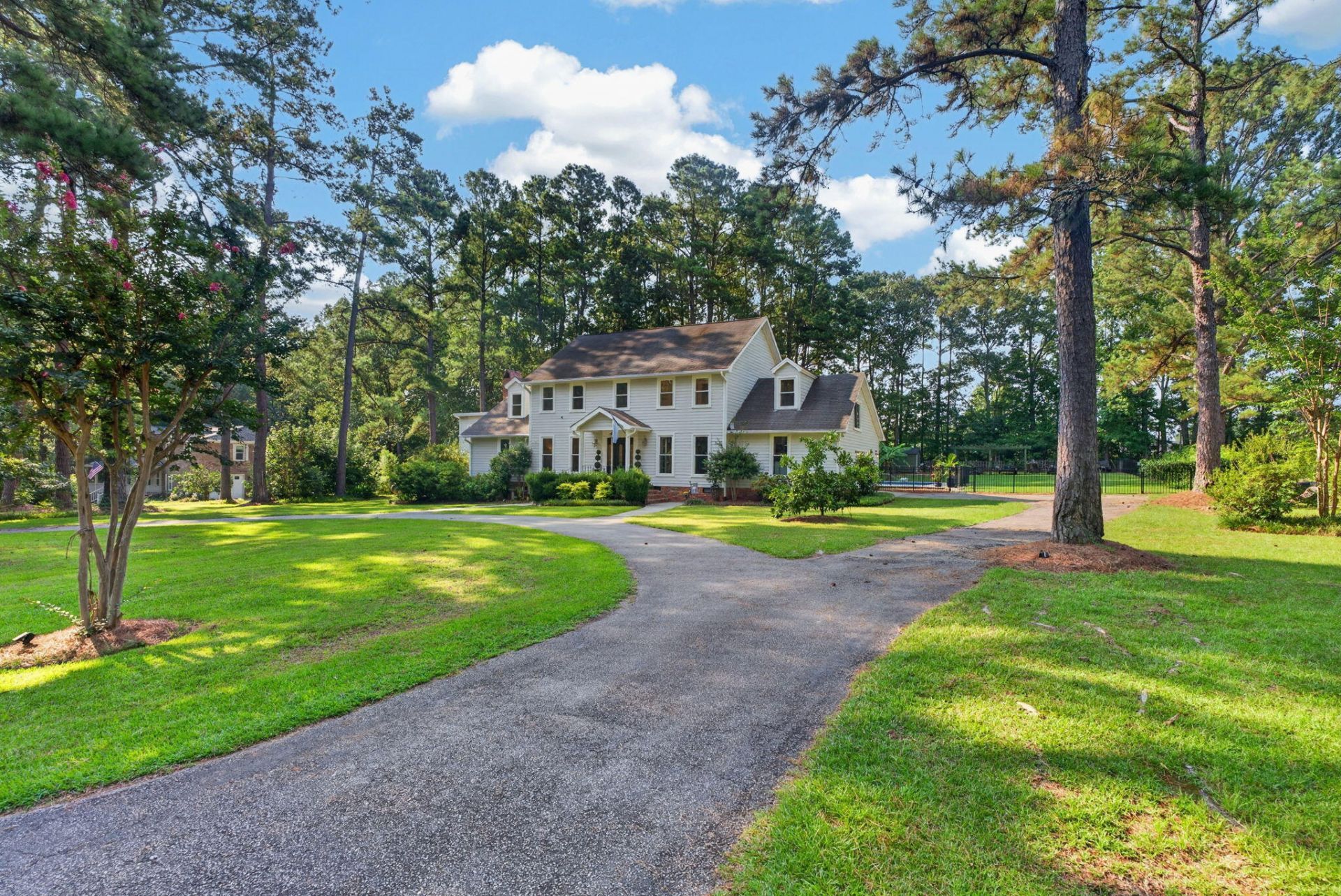 407 Huntington Road Photo 62