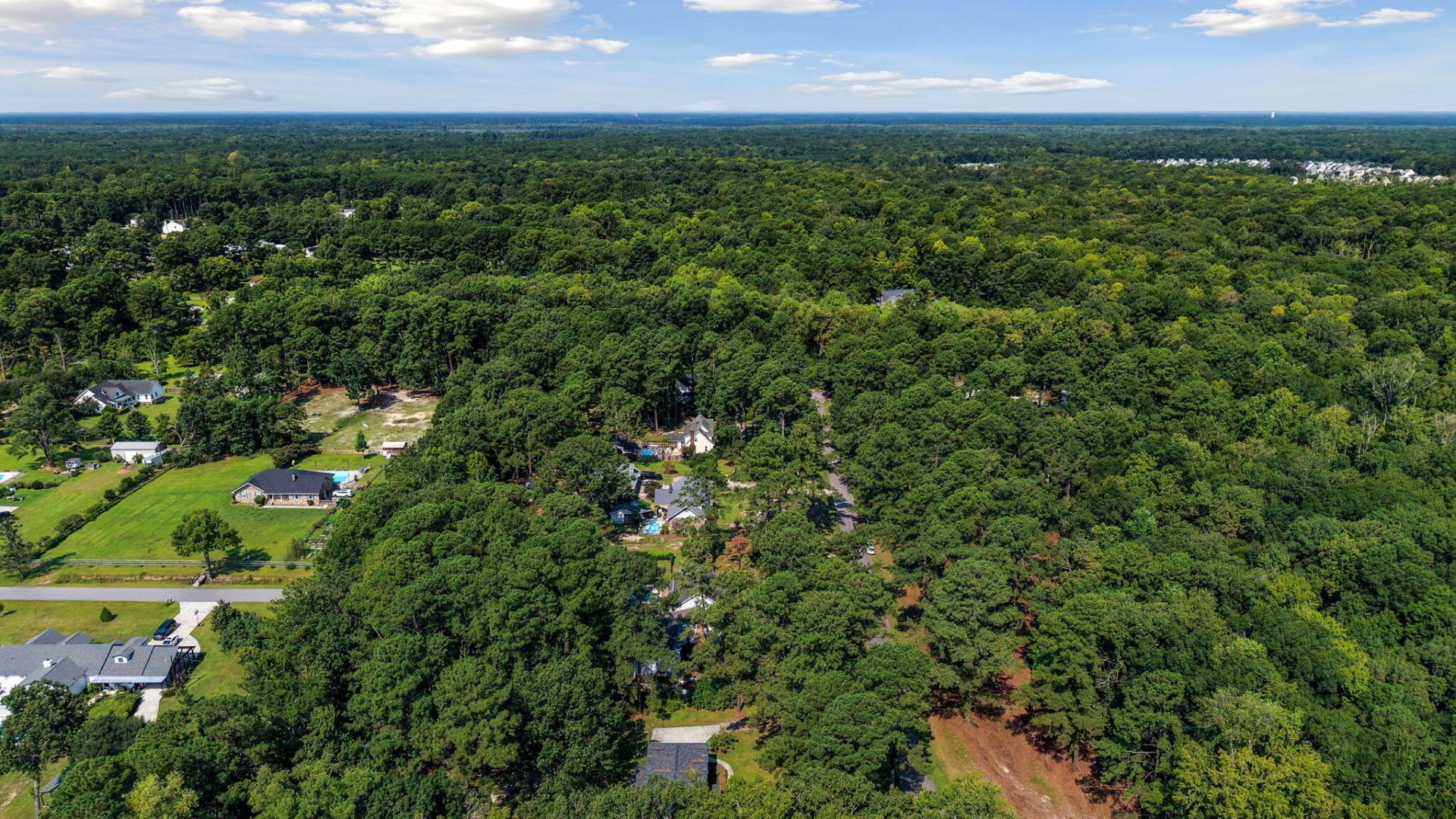 407 Huntington Road Photo 66