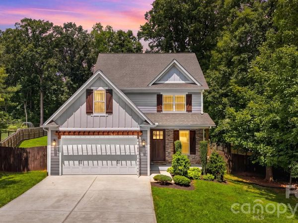 5810 Dwayne Starnes Drive, Hickory, NC 28602