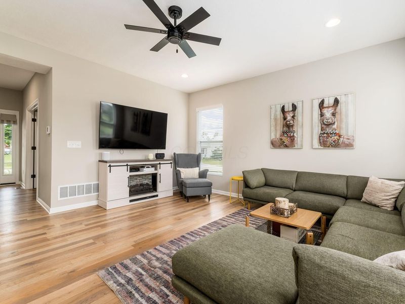 12617 Prairie View Drive NW, Pickerington, OH 43147 Photo 10