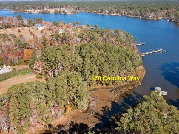178 Carolina Way , Arapahoe, NC 28510