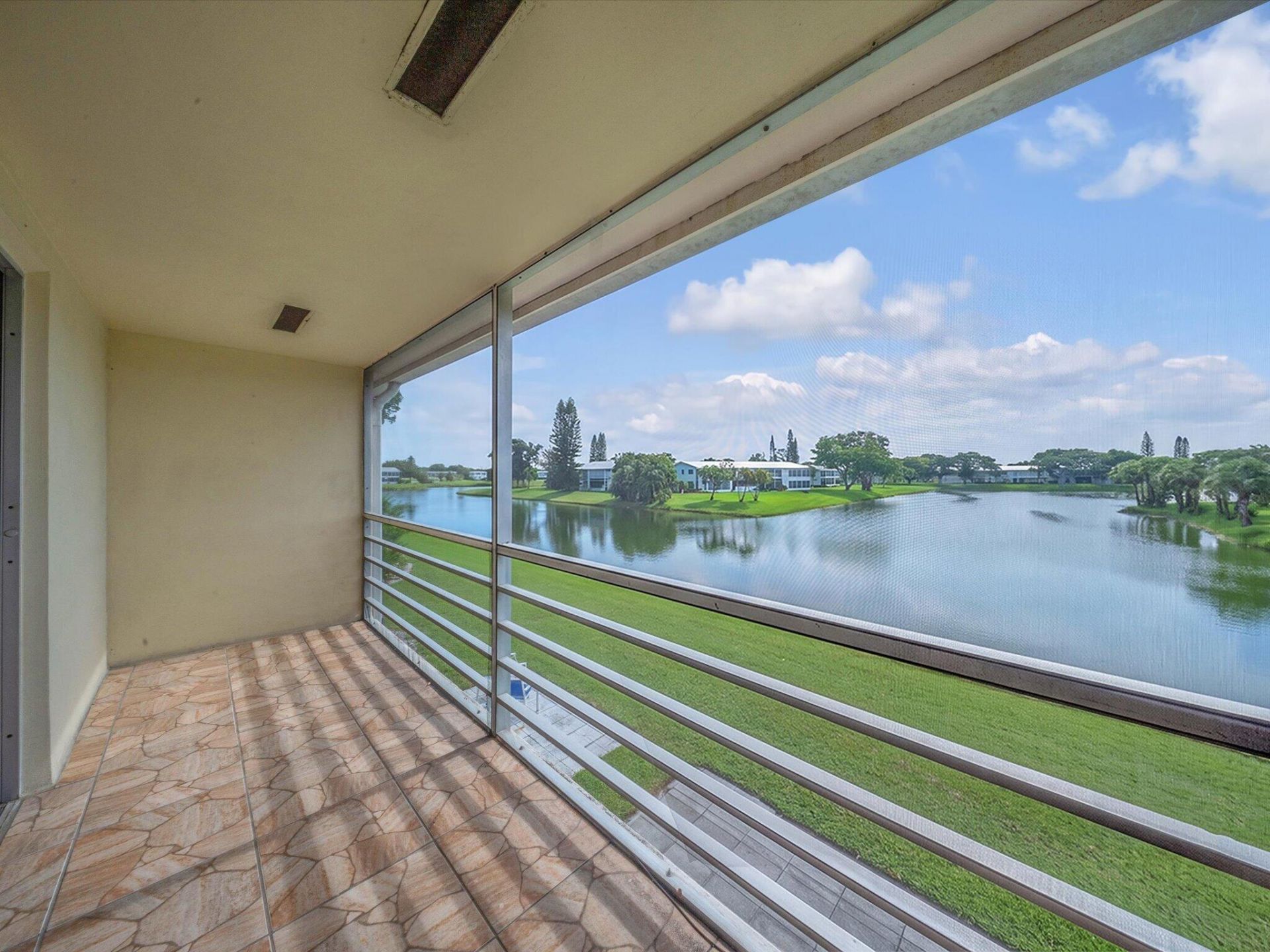 43 Berkshire B, West Palm Beach, FL 33417 Photo