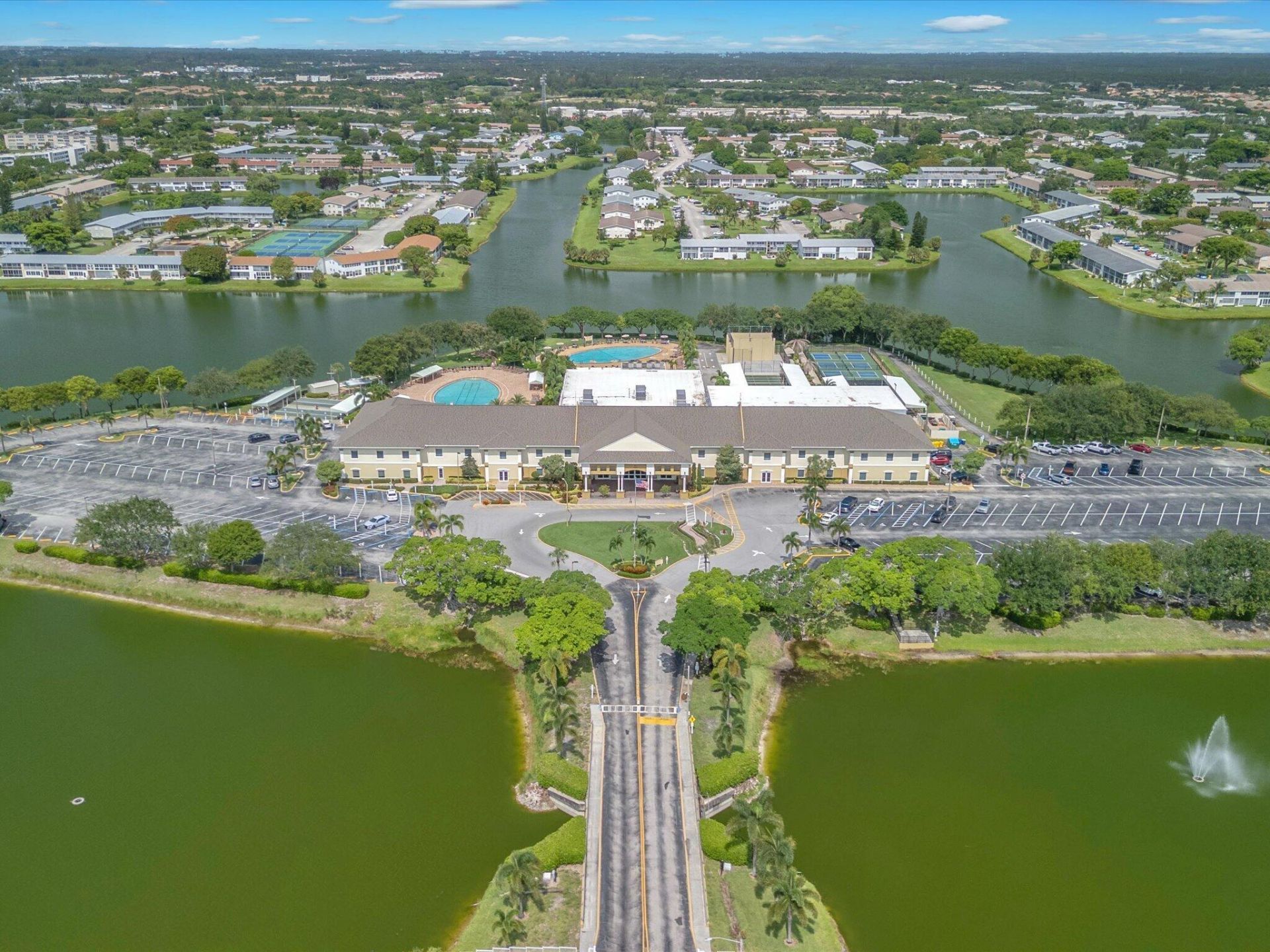 43 Berkshire B, West Palm Beach, FL 33417 Photo