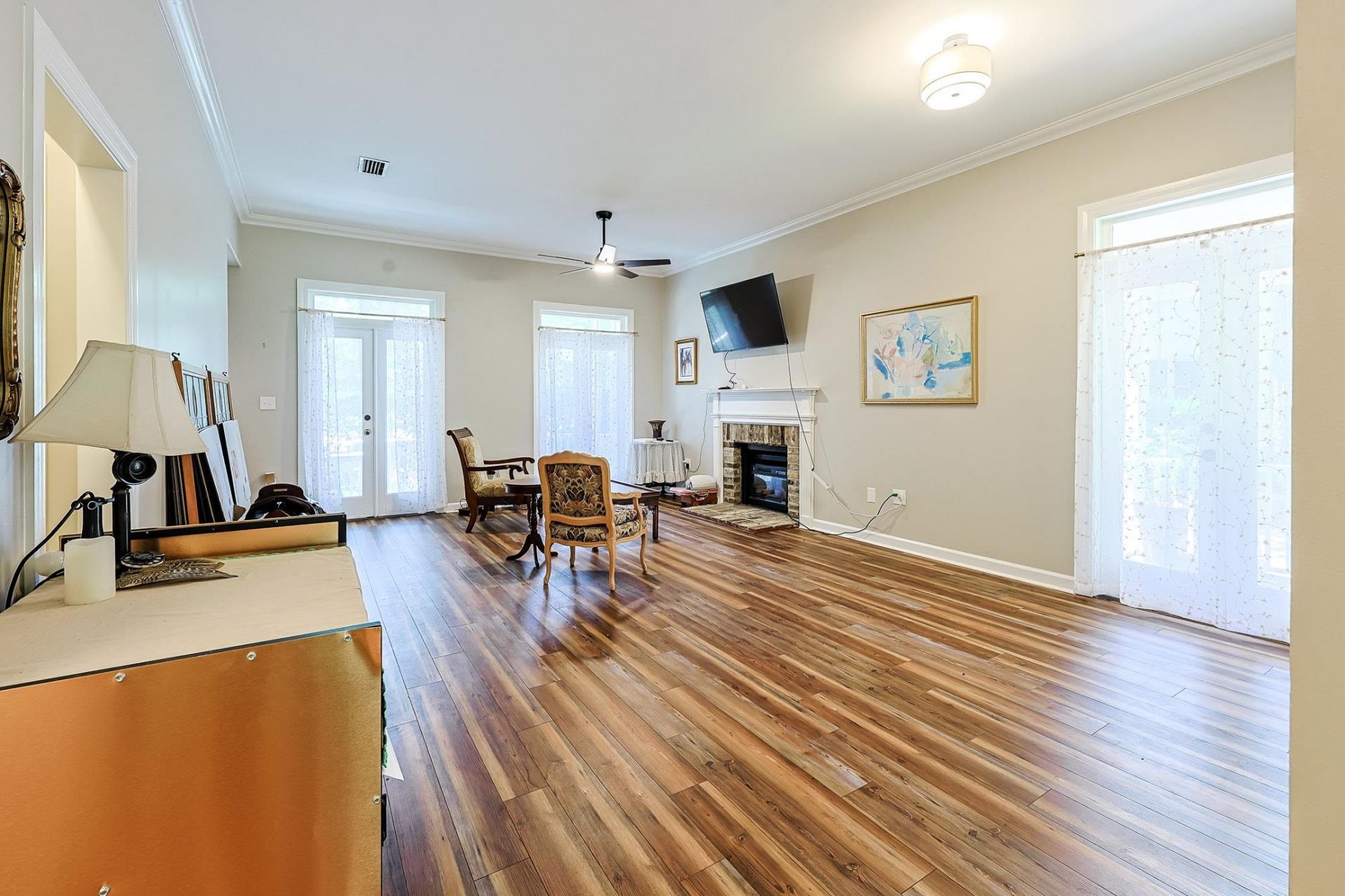 3034 Oak Grove Bend Photo 4