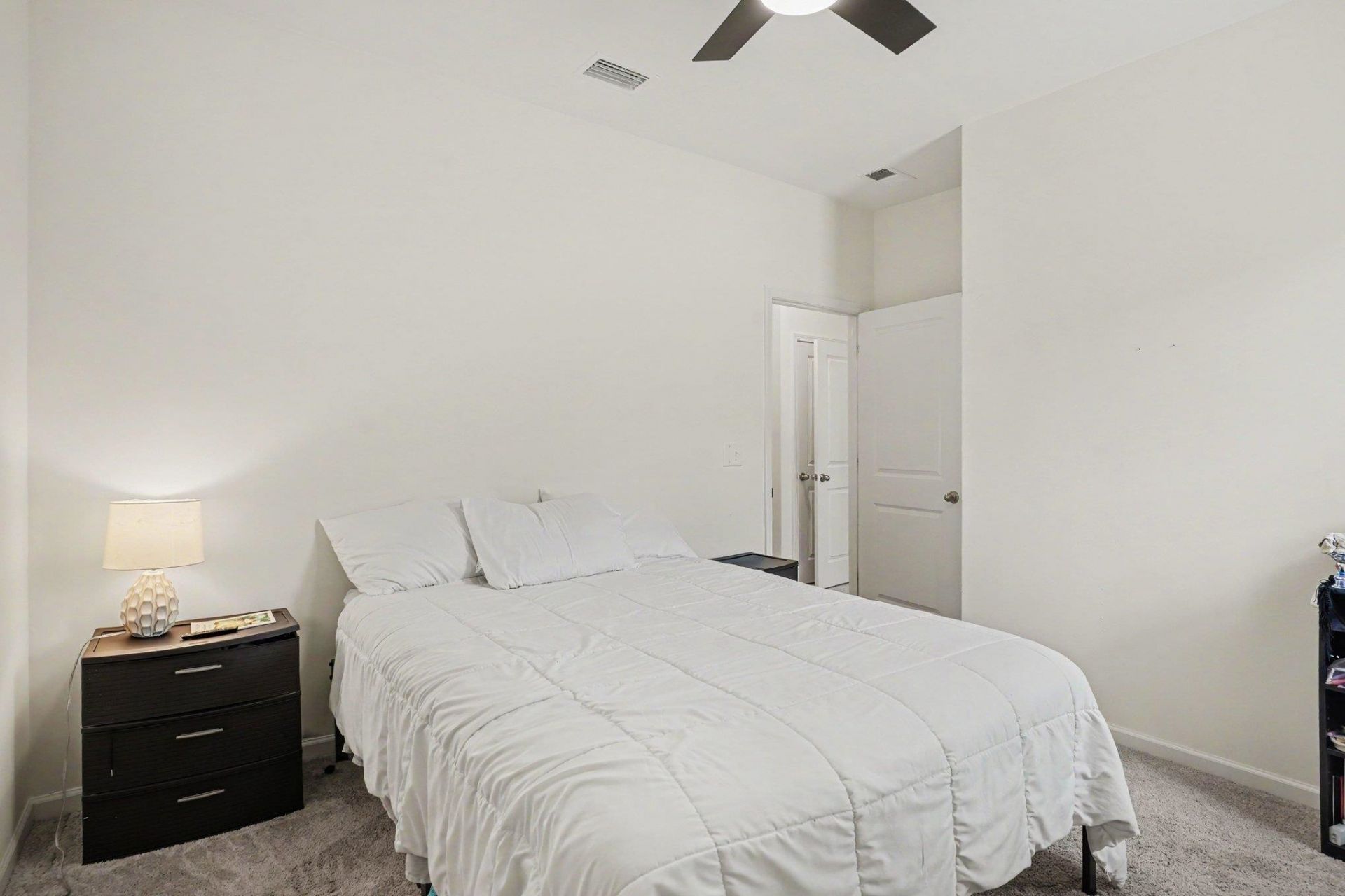161 Linares St. Photo 17
