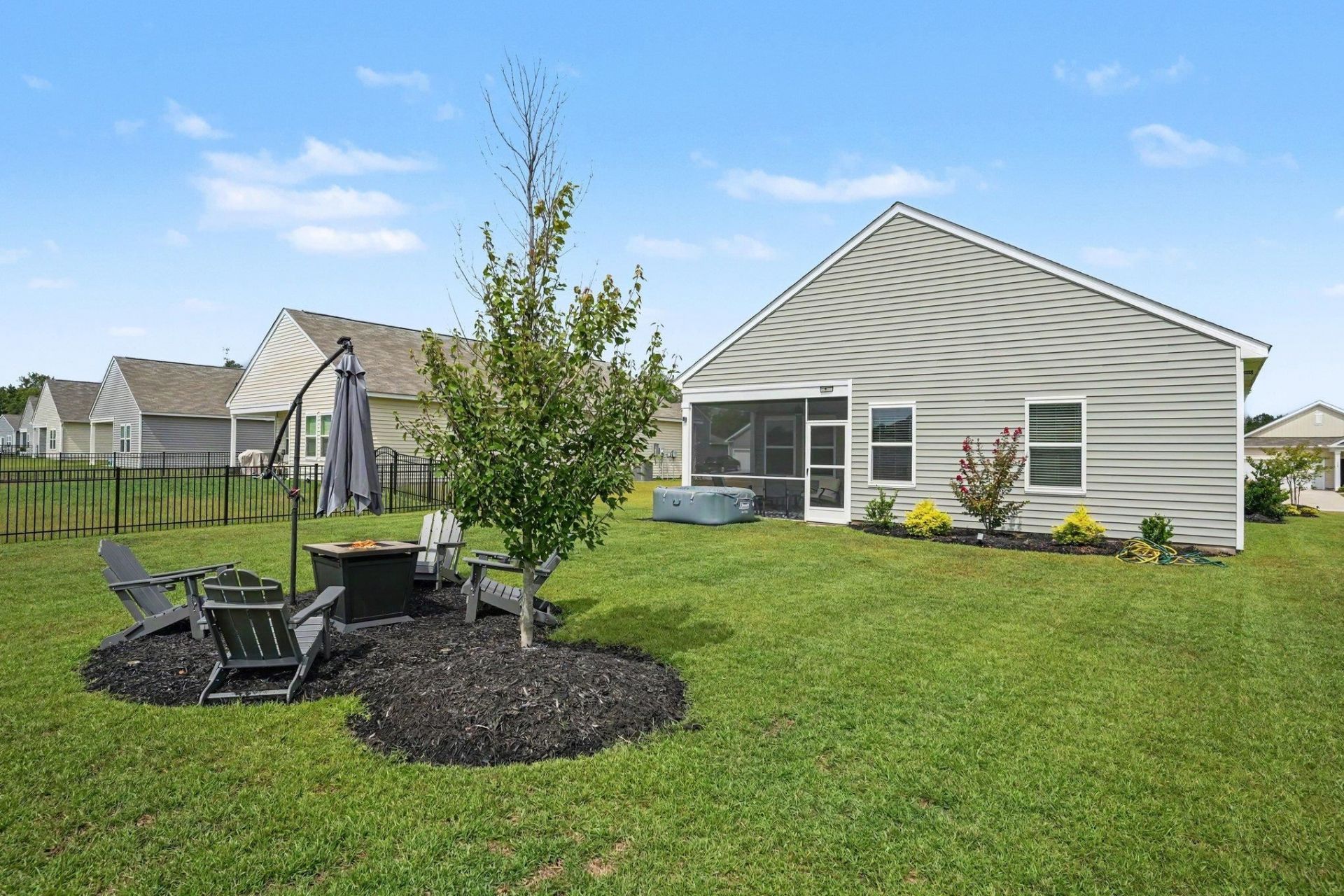 161 Linares St. Photo 22