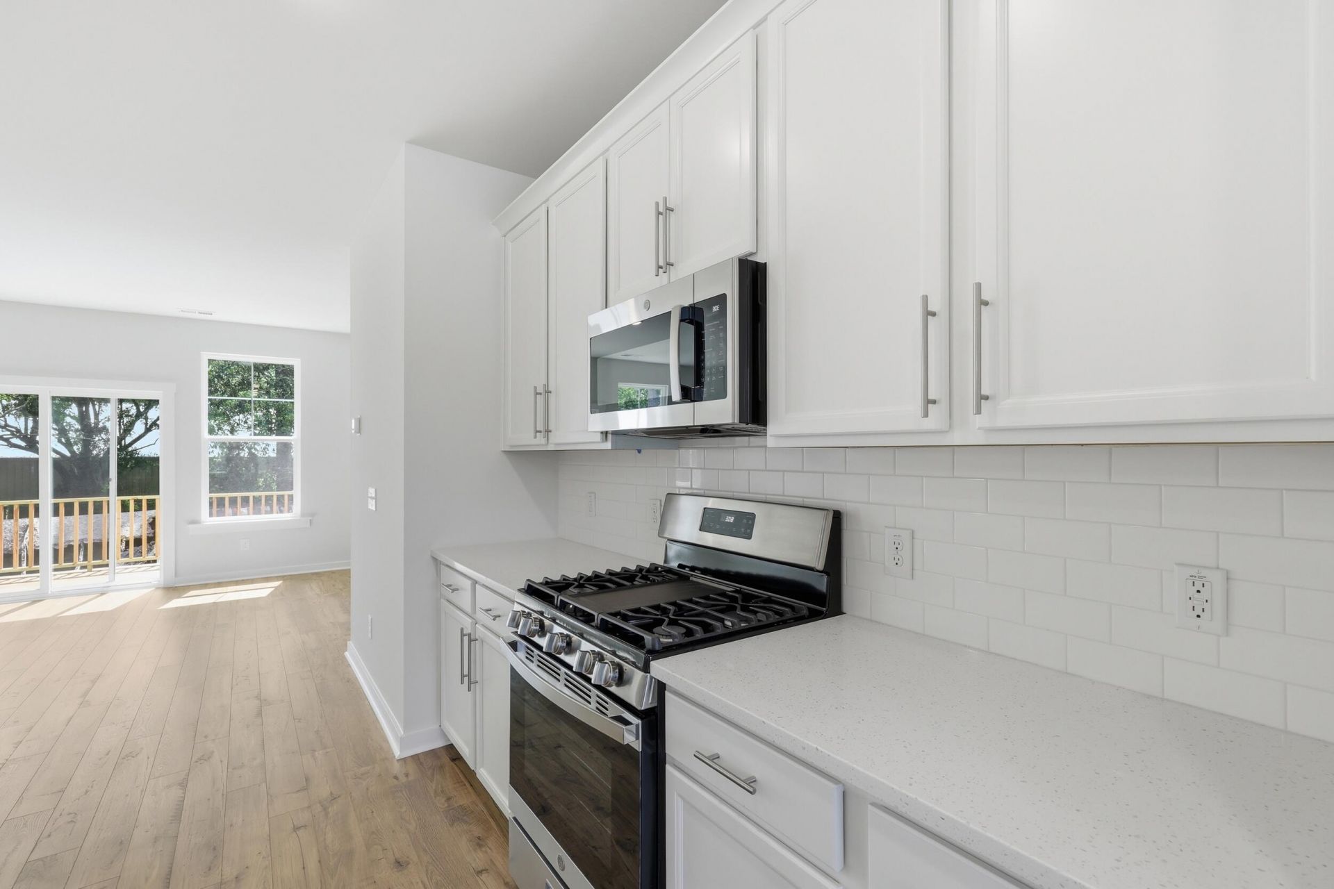 132 Fernbank Court Photo 10