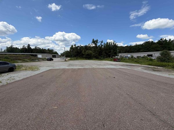 3135 128 HWY, Savannah, TN 38372