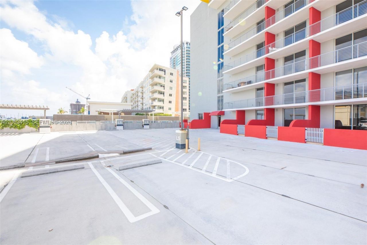 90 NE 32nd St, Unit 516, Miami, FL 33137 Photo
