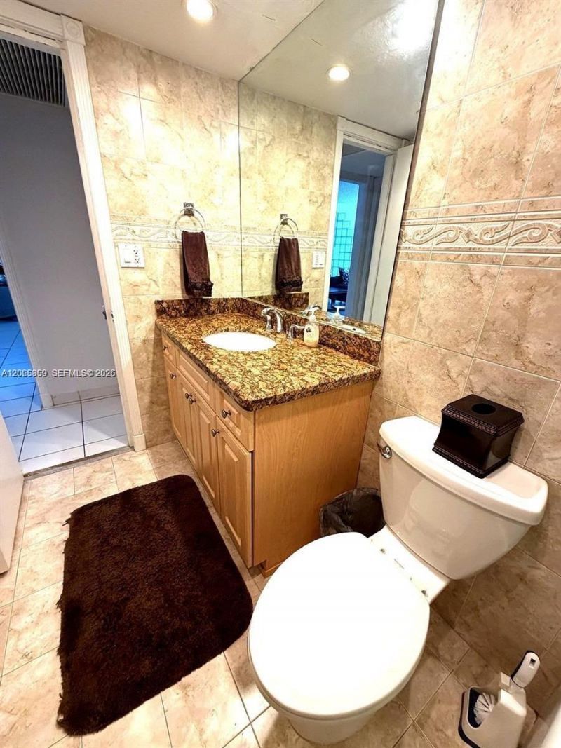5005 Collins Ave, Unit 616, Miami Beach, FL 33140 Photo